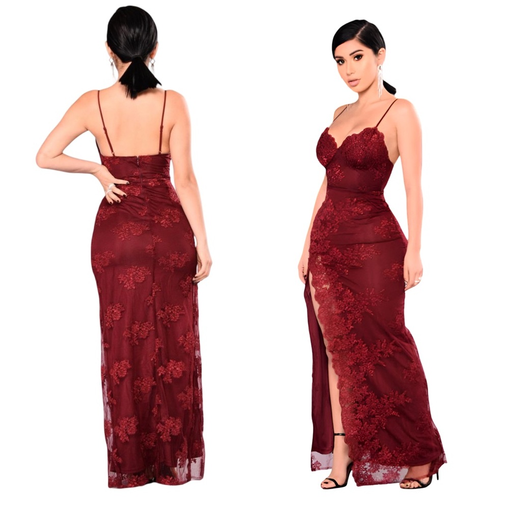 NWT✨Red FASHION NOVA "A Night In Tokyo Lace Dress"